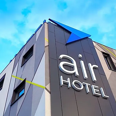 Air Hotel