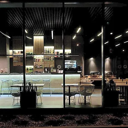 Air 3* Warsaw