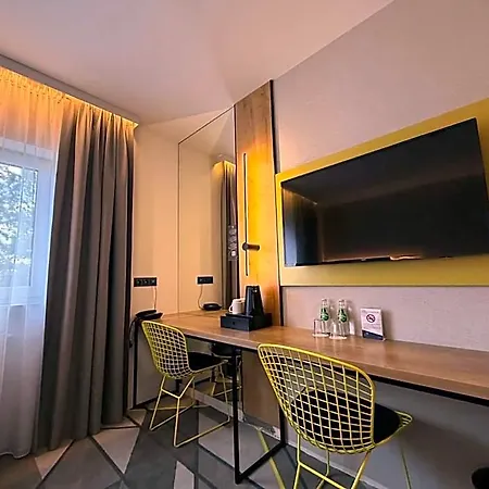 Air Hotel 3*